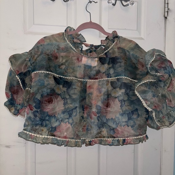 Selkie Floral Cape with Ruffled Sleeves - Picture 3 of 5